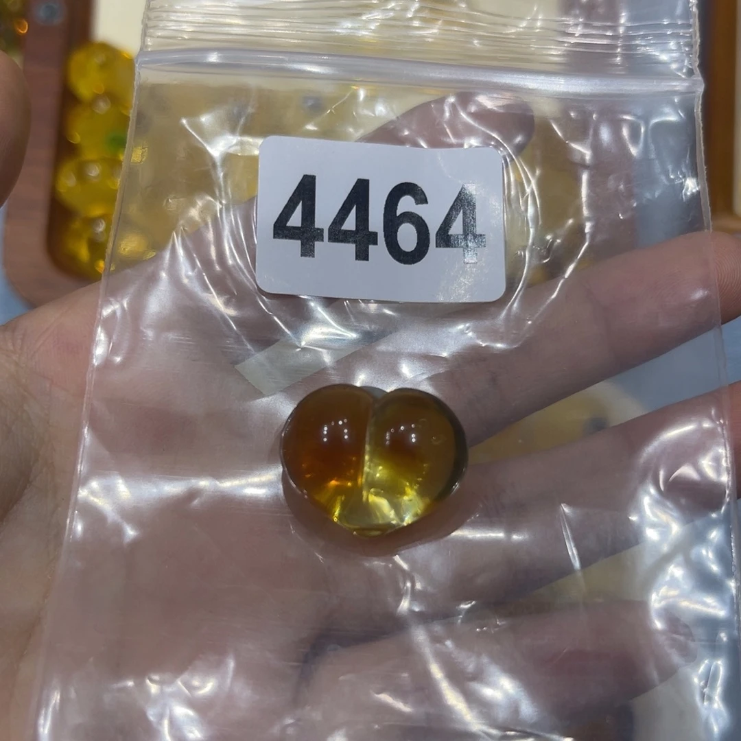 蜜蜡未镶嵌颈饰琥珀蜜蜡小屁桃