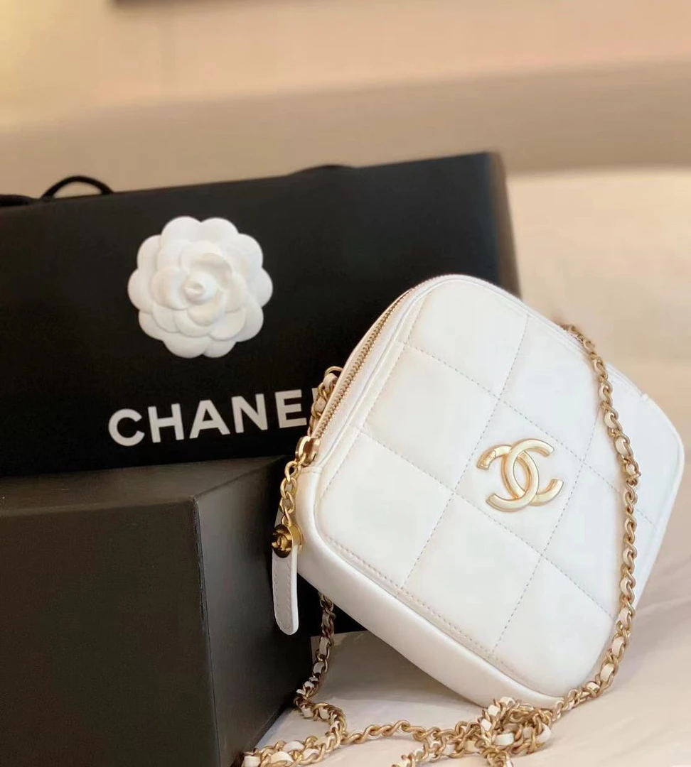 95新 Chanel/香奈儿 展会外场！白金钻石包