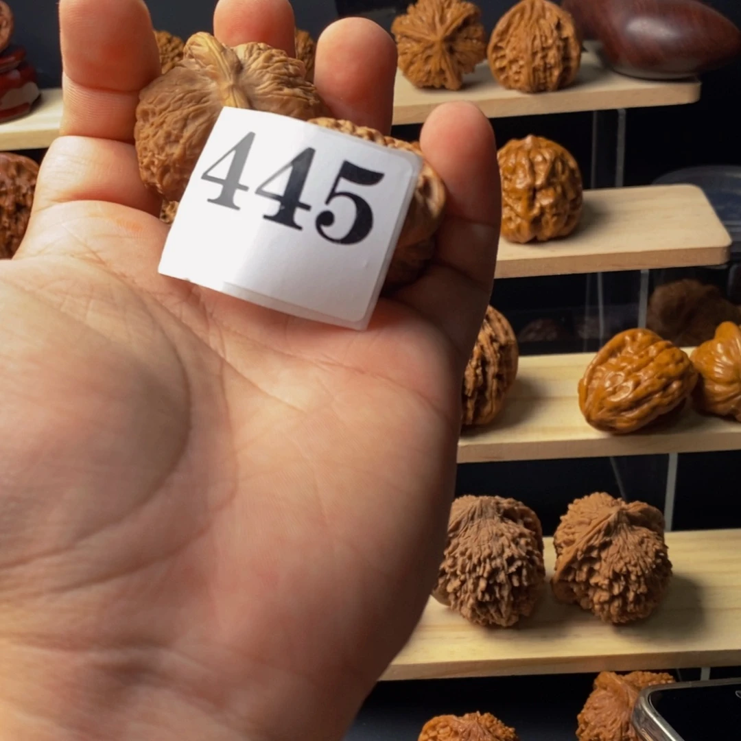 39血麒麟，核桃把件