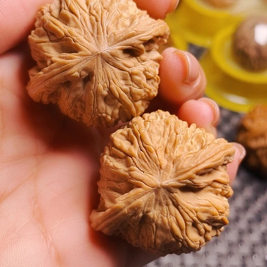 文玩核桃40尺球磨一对