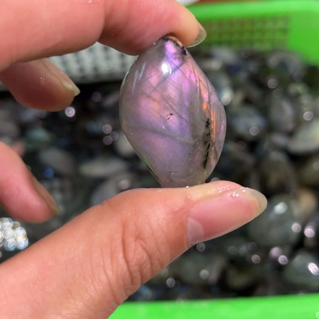 拉长石吊坠未镶嵌小*梨