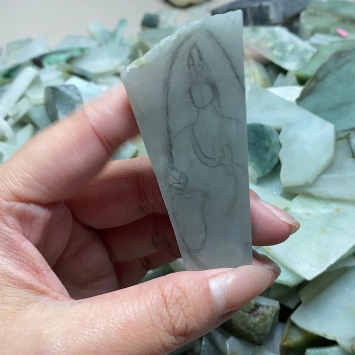 翡翠未镶嵌颈饰翡翠