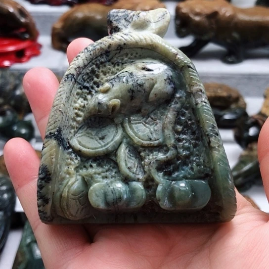 岫岩河磨玉（透闪石质玉）把件未镶嵌