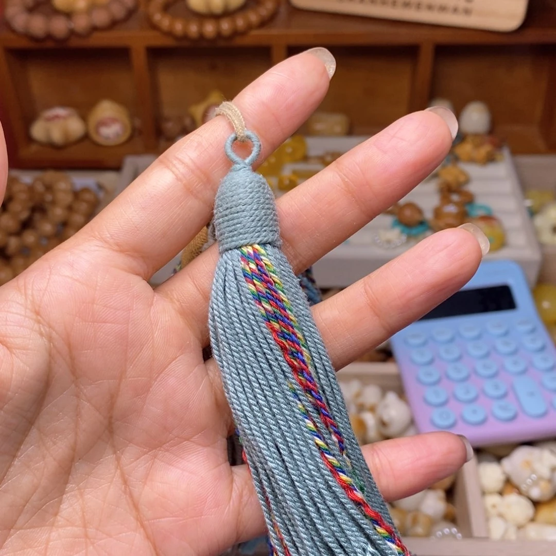 手串猴头核桃2个灰绿流苏