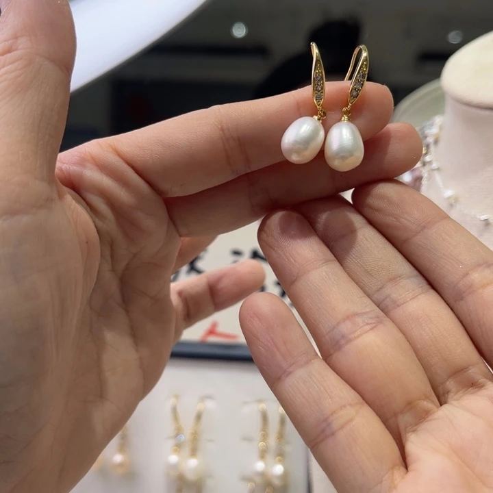 淡水珍珠耳饰合金