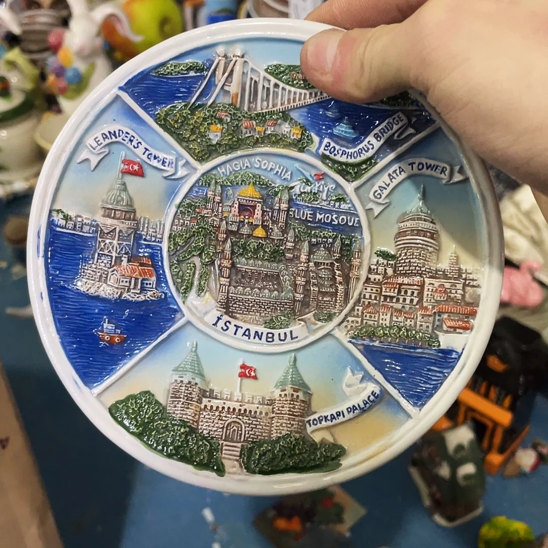 摆件   封釉。 微瑕。     