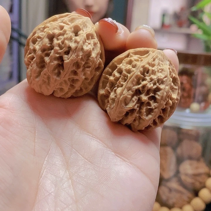 【闪购商品】文玩核桃把件36.5野牛