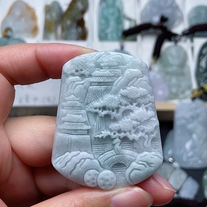 翡翠颈饰未镶嵌翡翠