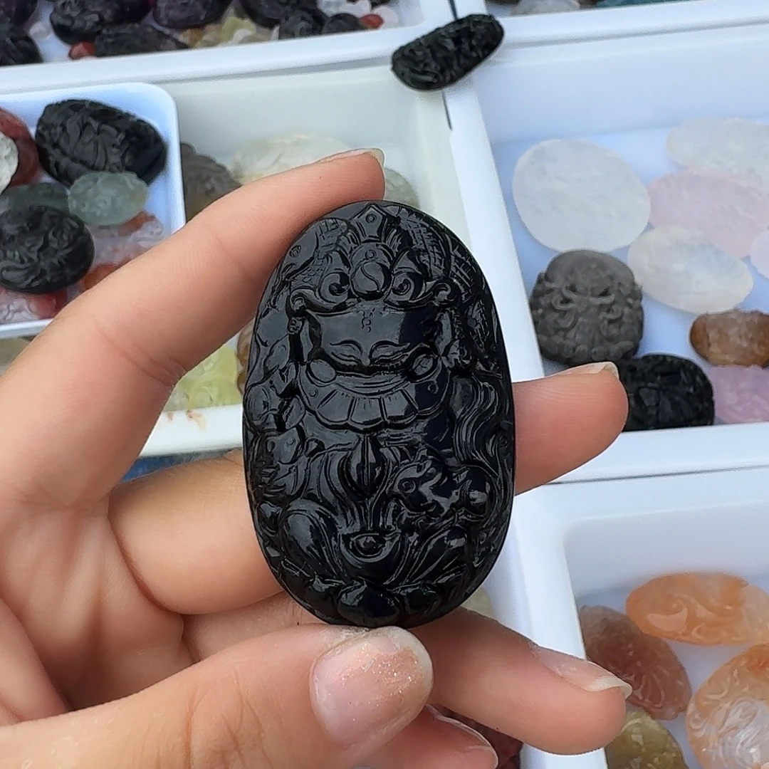 公***双未镶嵌手链烟晶黑