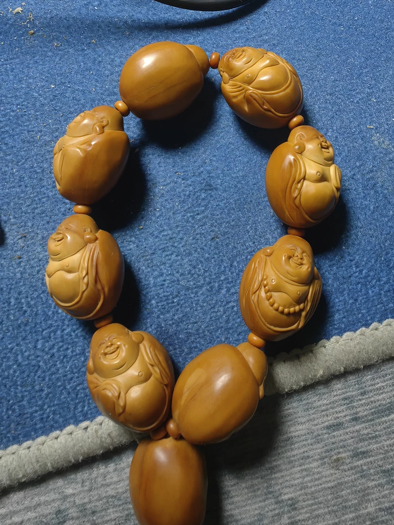 橄榄核手工雕刻弥勒佛核雕文玩