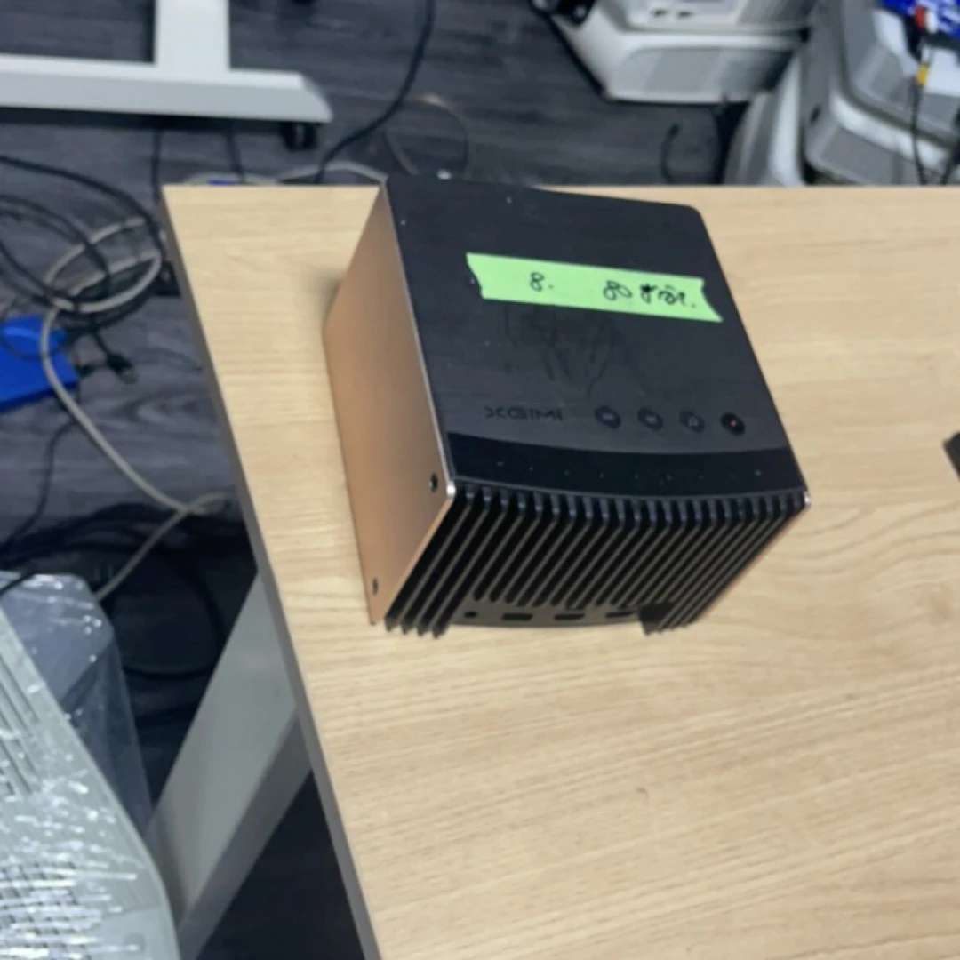 9新 二手 投影仪—配件机 运费自理 （办公用品）