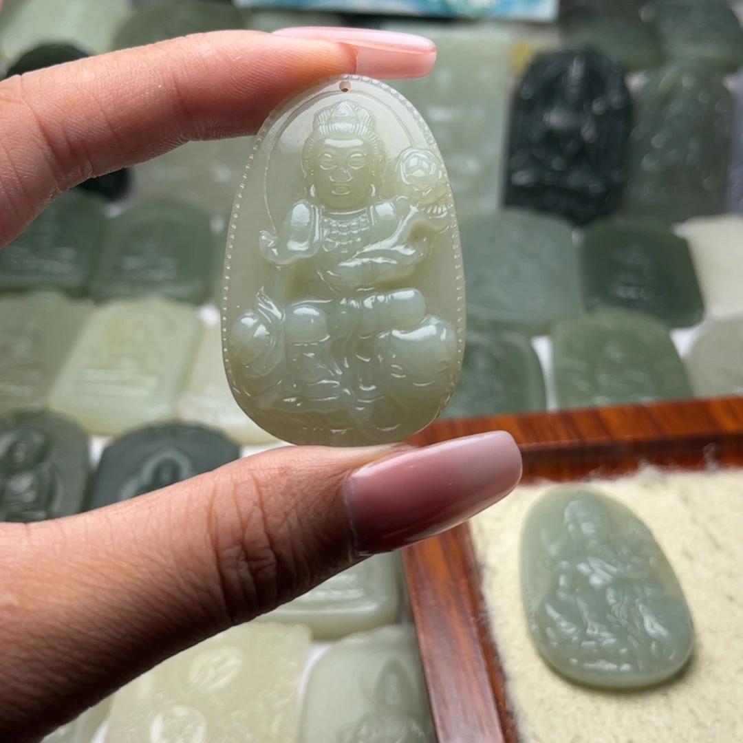 芊***号定制和田玉精抛光
