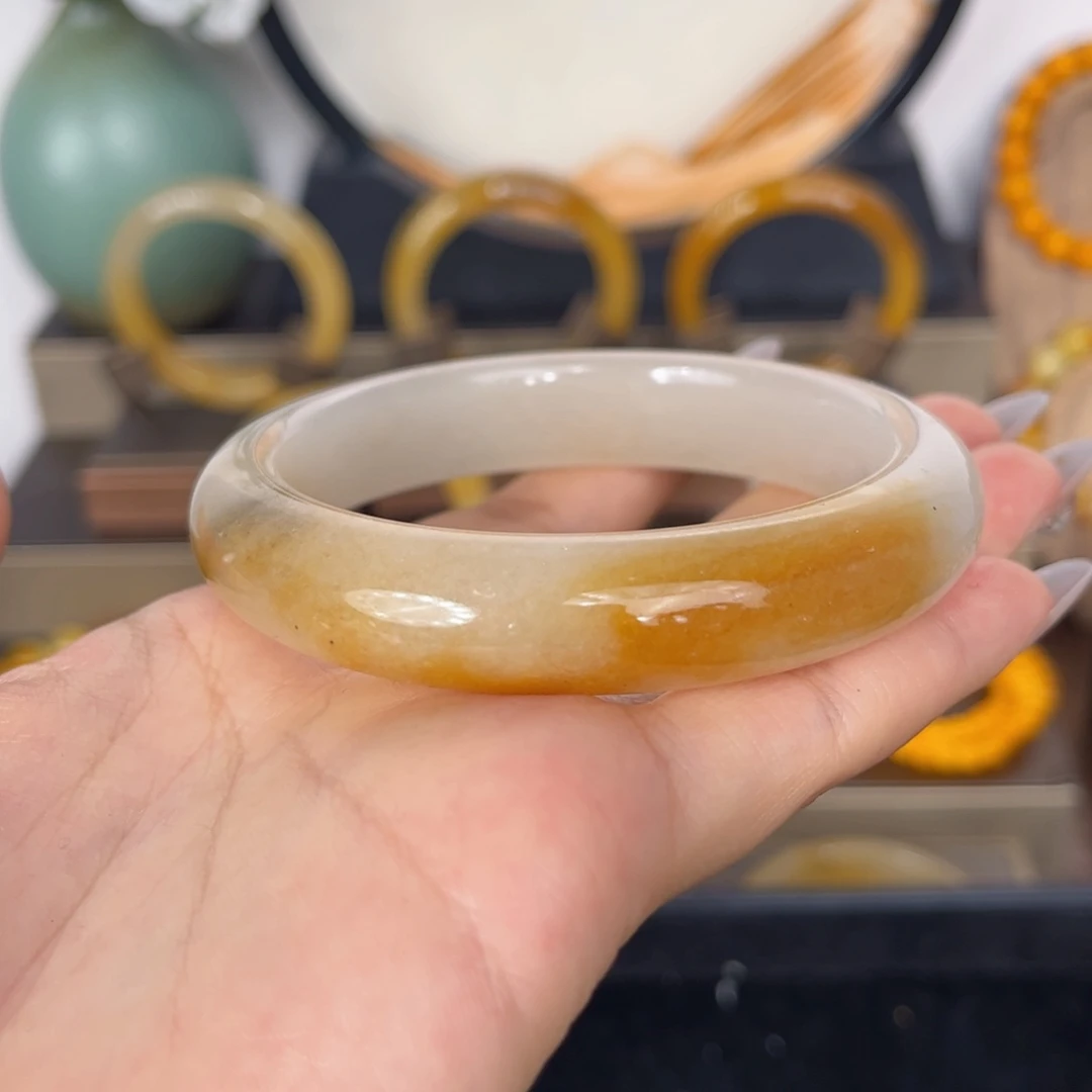 石英质玉（黄龙玉）未镶嵌手镯