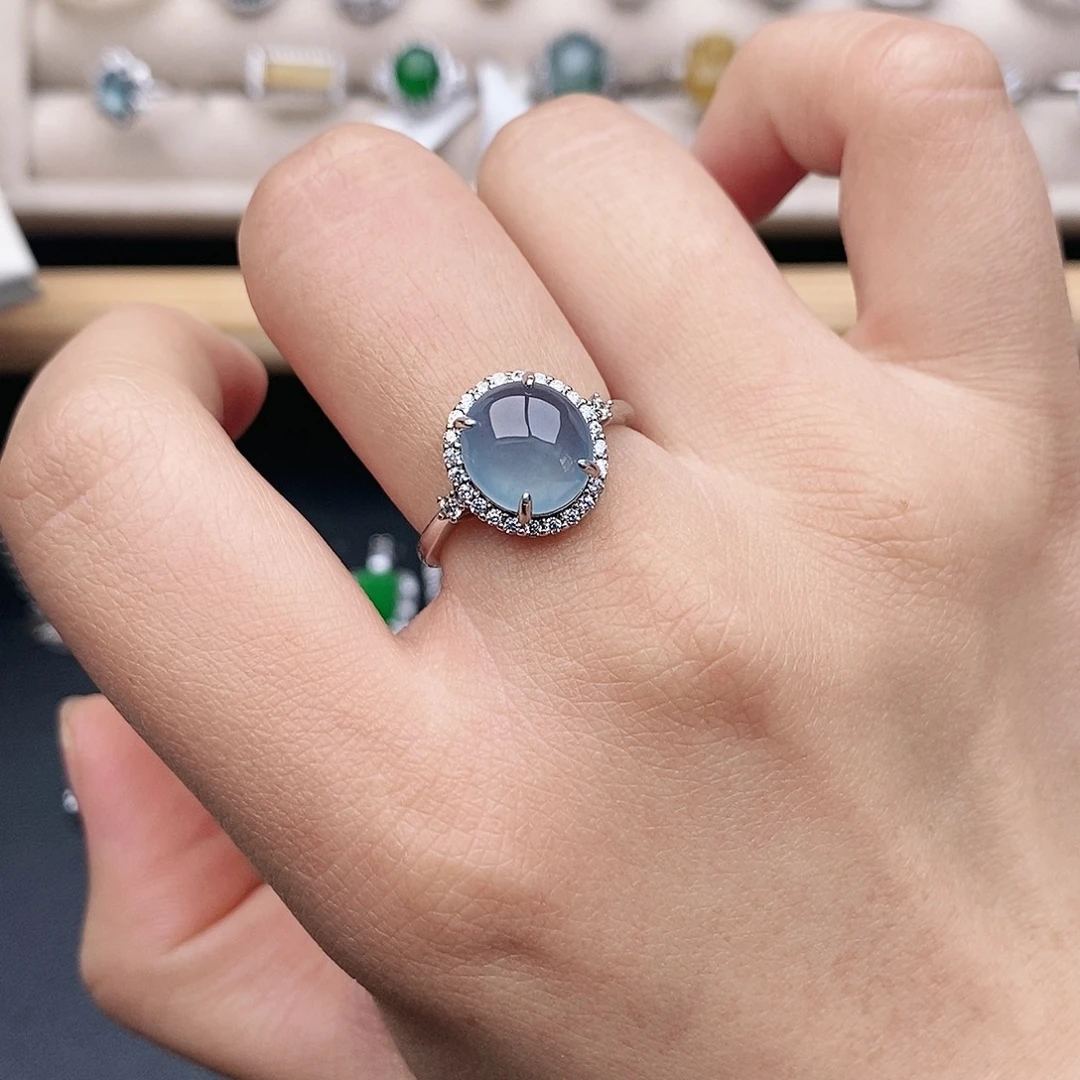 蒋***娜翡翠银S925镶嵌戒指