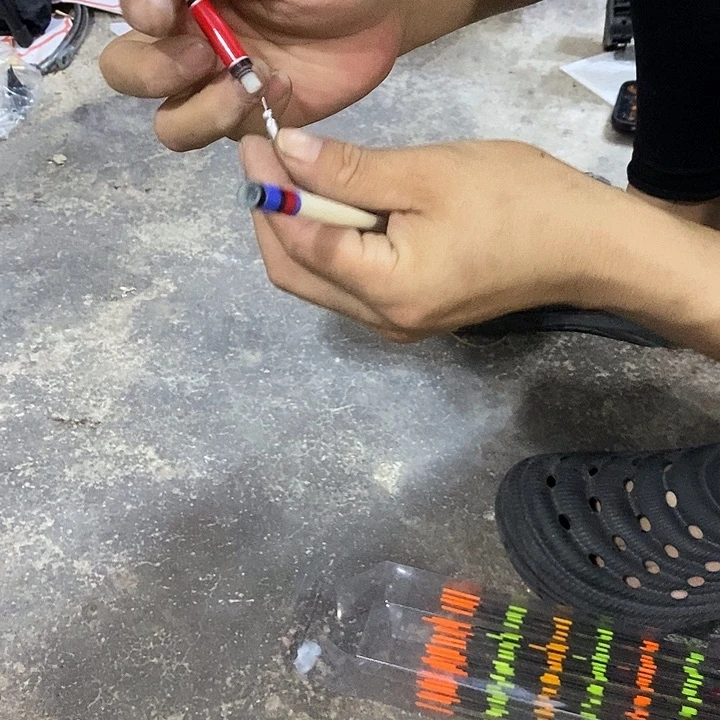 魂动羽毛电子鱼漂发一根3.03克