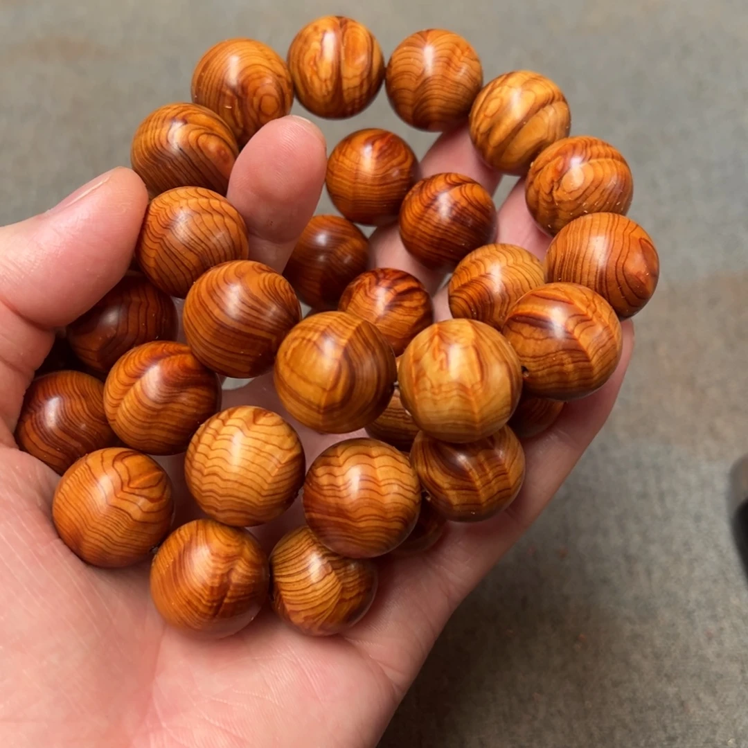 韵***柏木（崖柏）北太行陈化崖柏两条