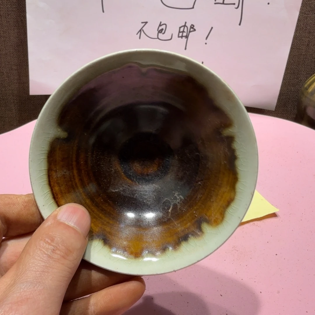 陶其他漂亮的小瓷瓶子