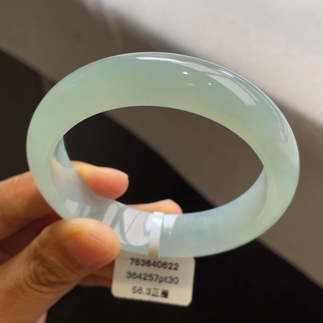 翡翠未镶嵌手镯冰胶蓝底手镯