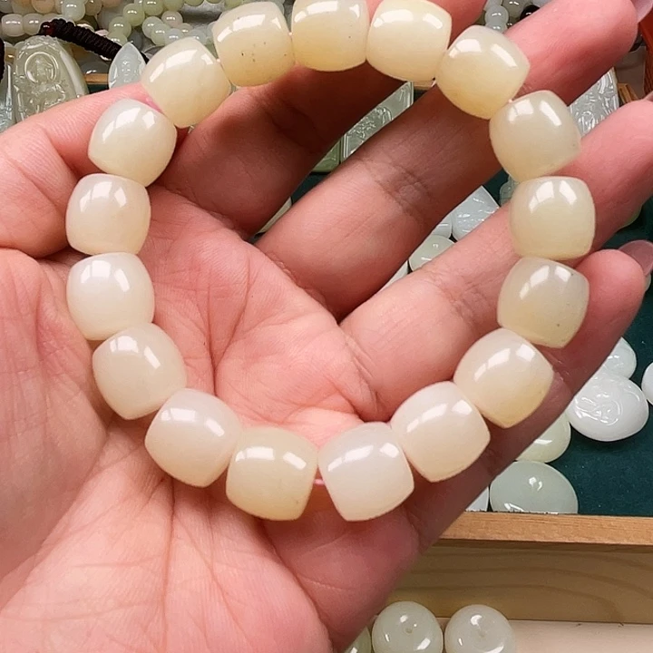 和田玉（糖玉）未镶嵌手链