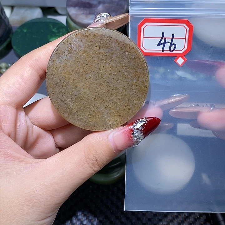 和田玉和田玉边角料随机发未镶嵌