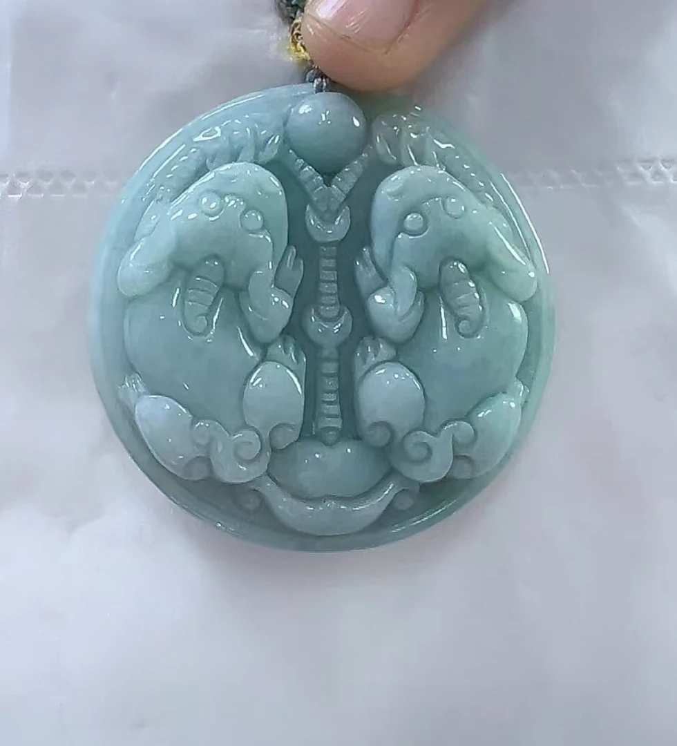 天然翡翠A货双貔貅（多样性发货发其一）宽48-51厚10-13送绳