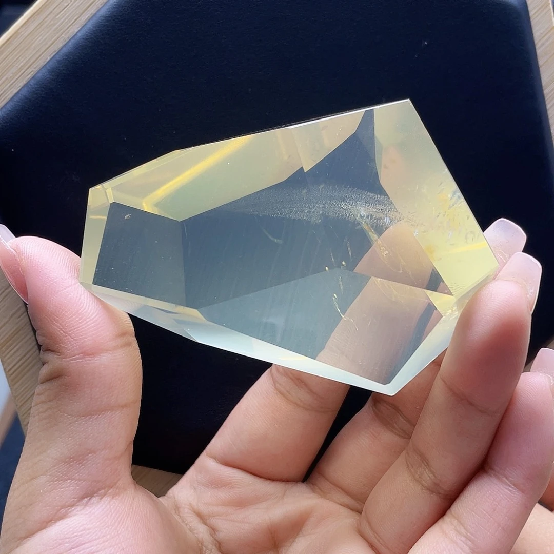 未镶嵌珠宝半成品水晶