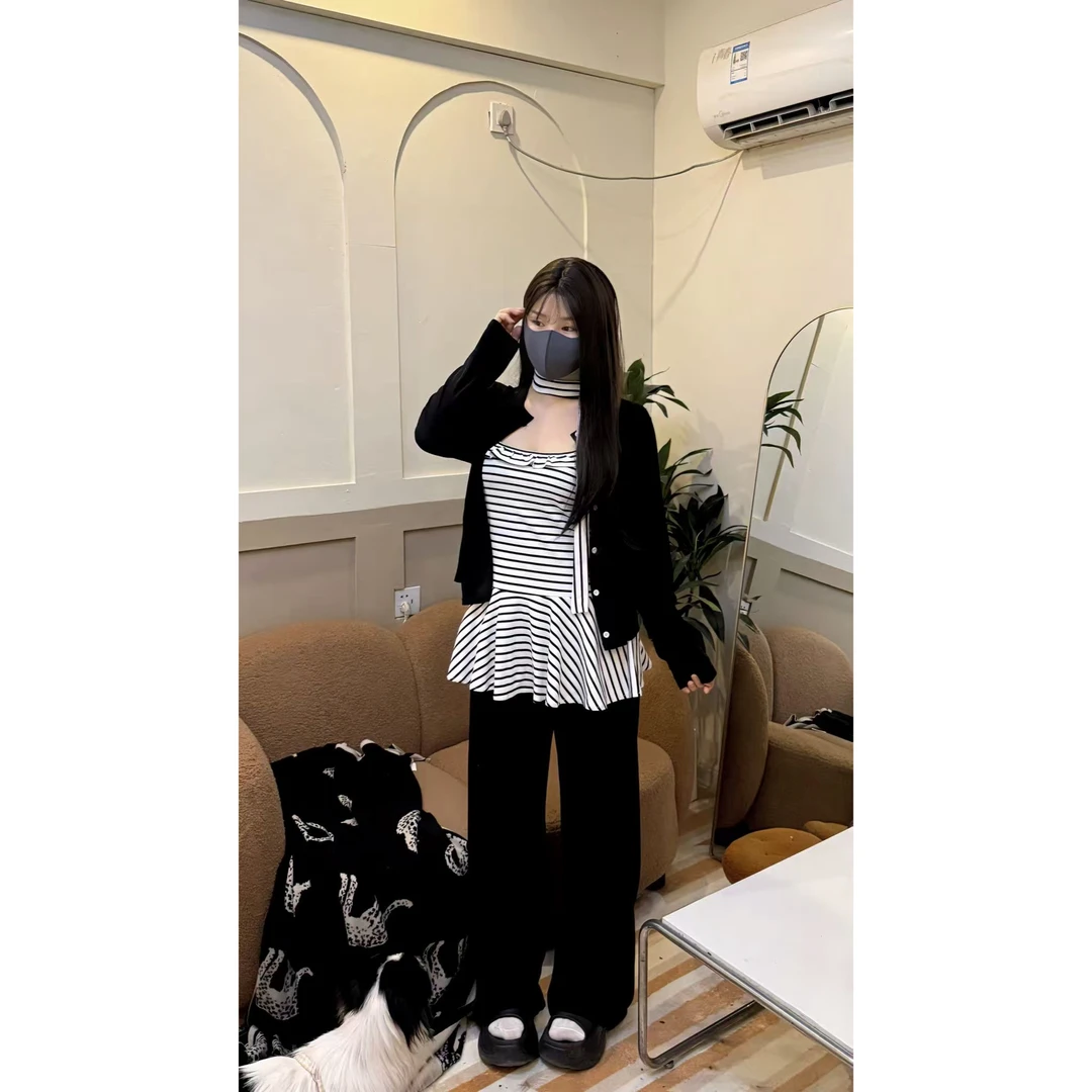 【瑶瑶专属】黑色开衫外套女秋季韩系绣花修身显瘦简约套装99962