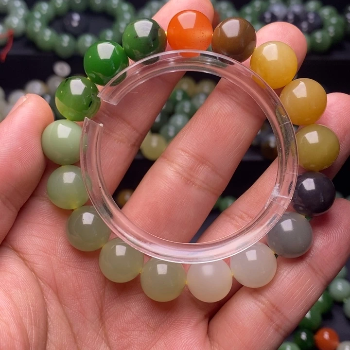 和田玉未镶嵌手串