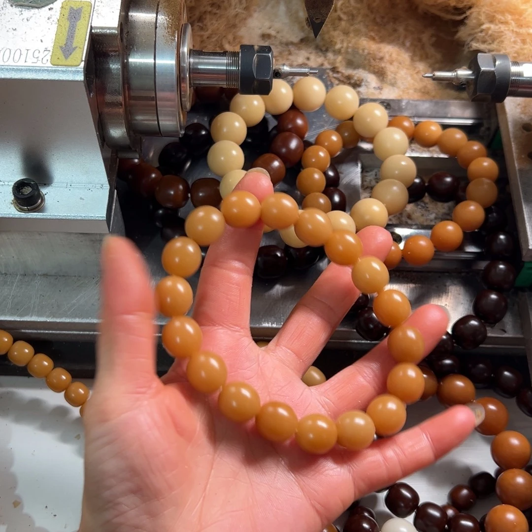 柏***欢手串菩提根/象牙果