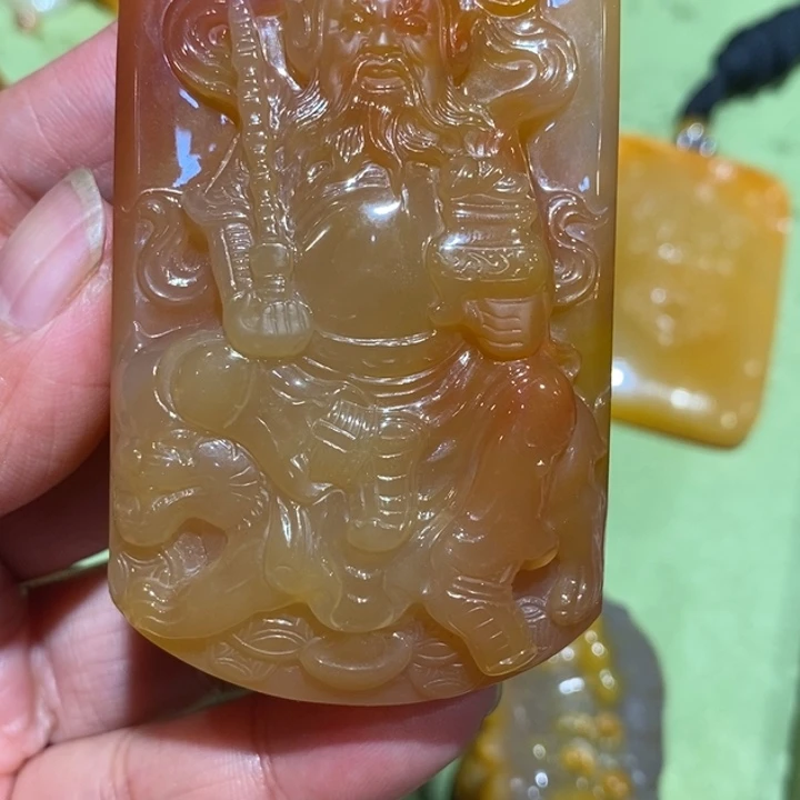 石英质玉（黄龙玉）未镶嵌挂件