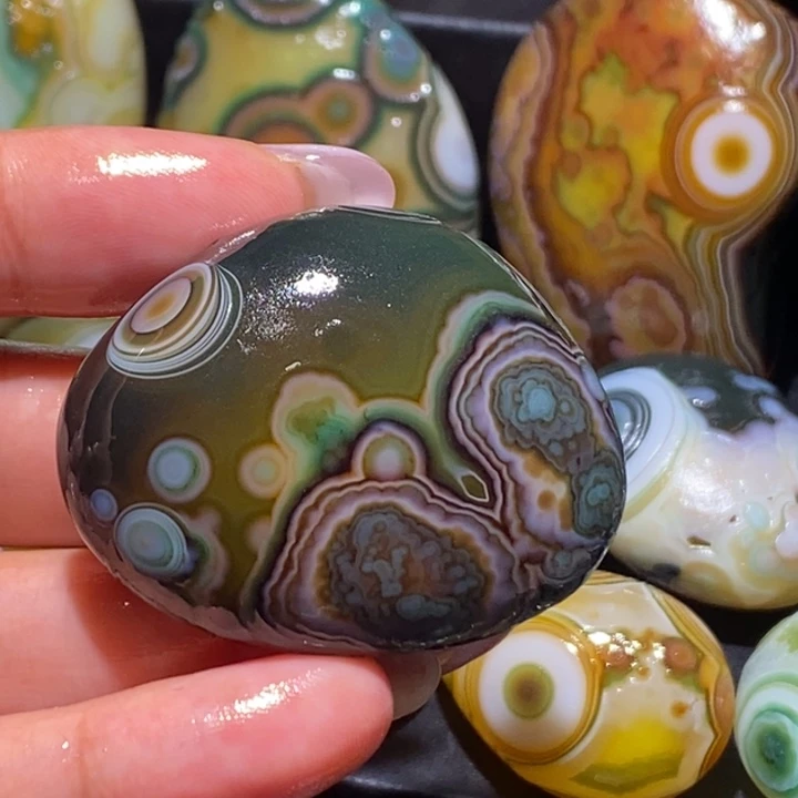 玛瑙/玉髓未镶嵌珠宝奇石32