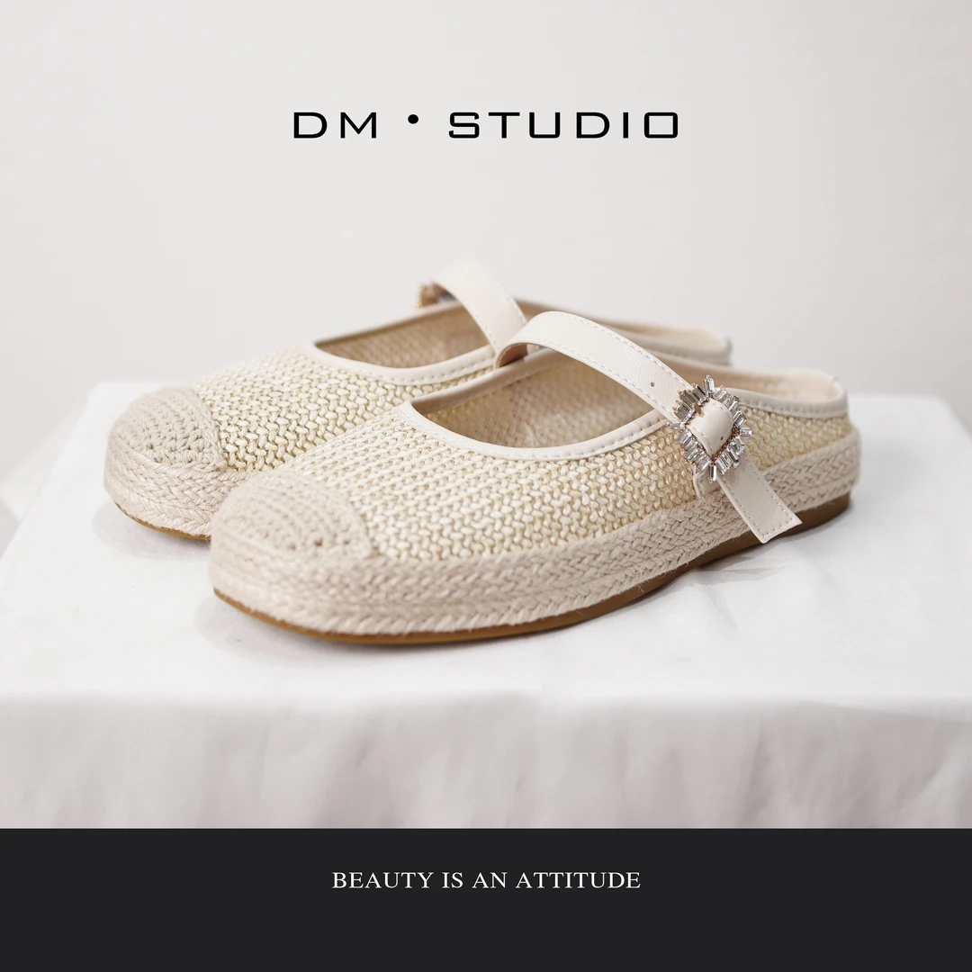 DEDM•STUDIO/气质减龄个性百搭休闲出行包头一字拖鞋8KR-8279