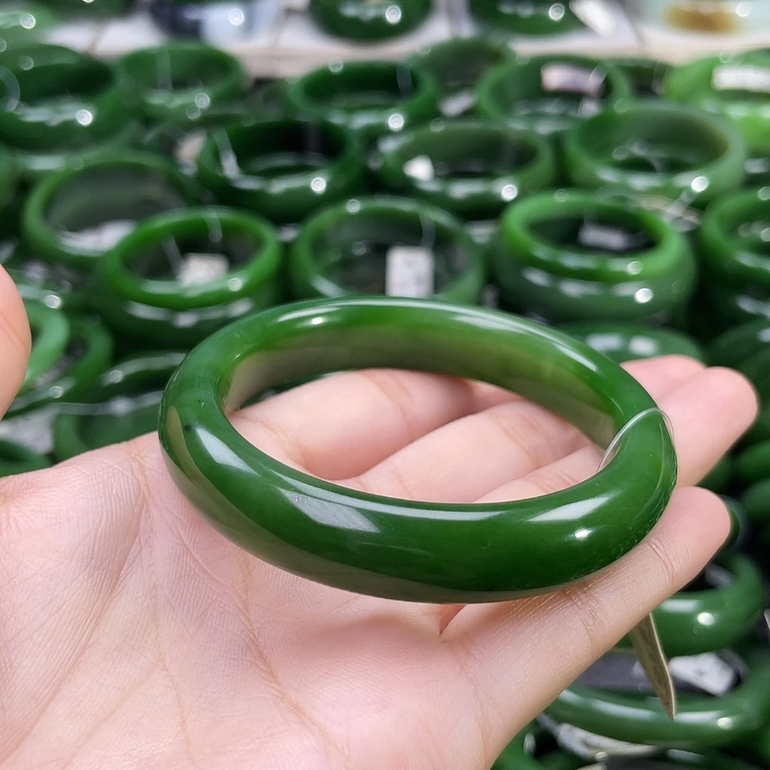 未镶嵌手镯和田玉（碧玉）