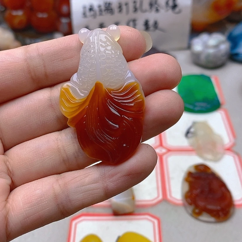 【闪购商品】未镶嵌玛瑙/玉髓珠宝半成品丹*鹤