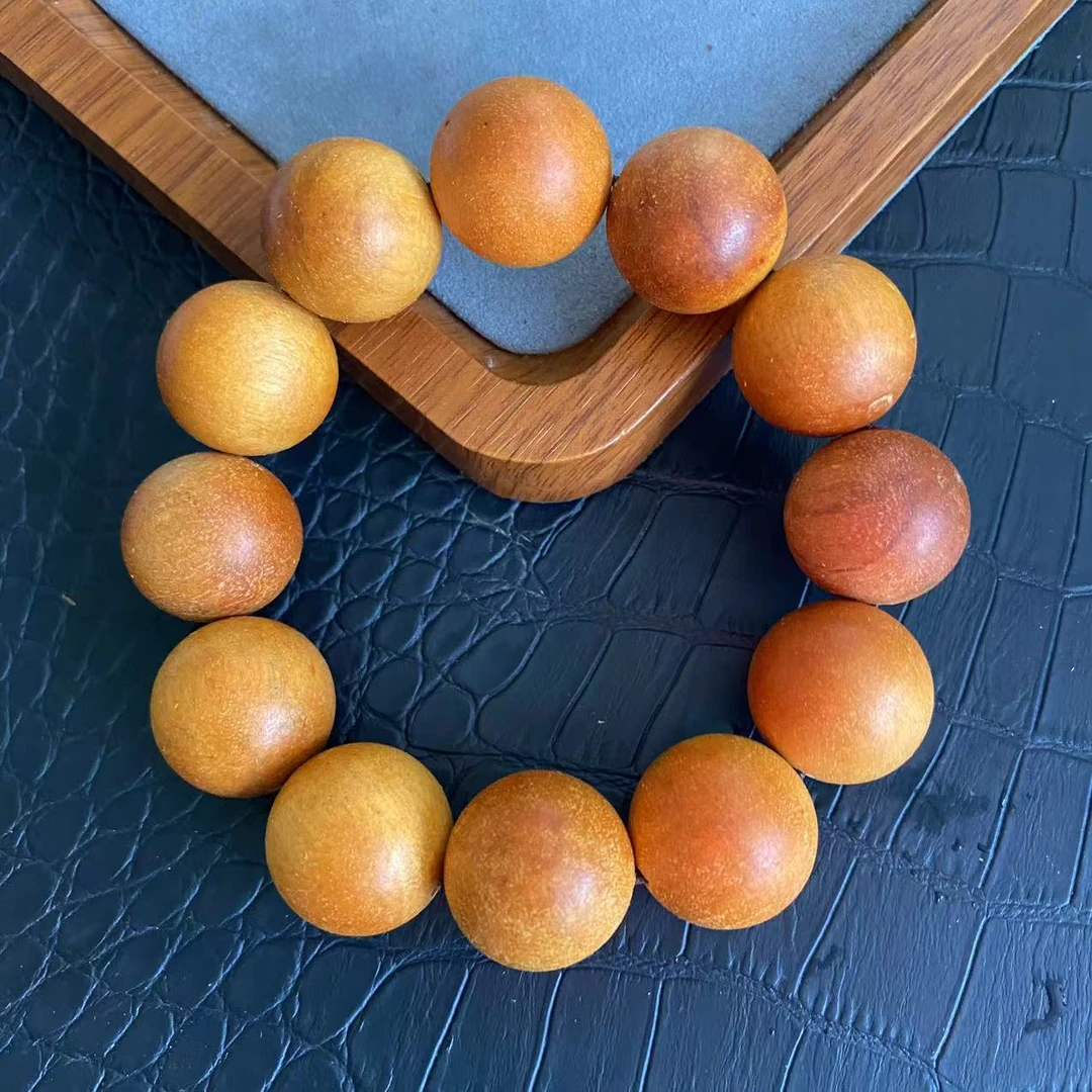 精品神龙M树芯料手链丫4199