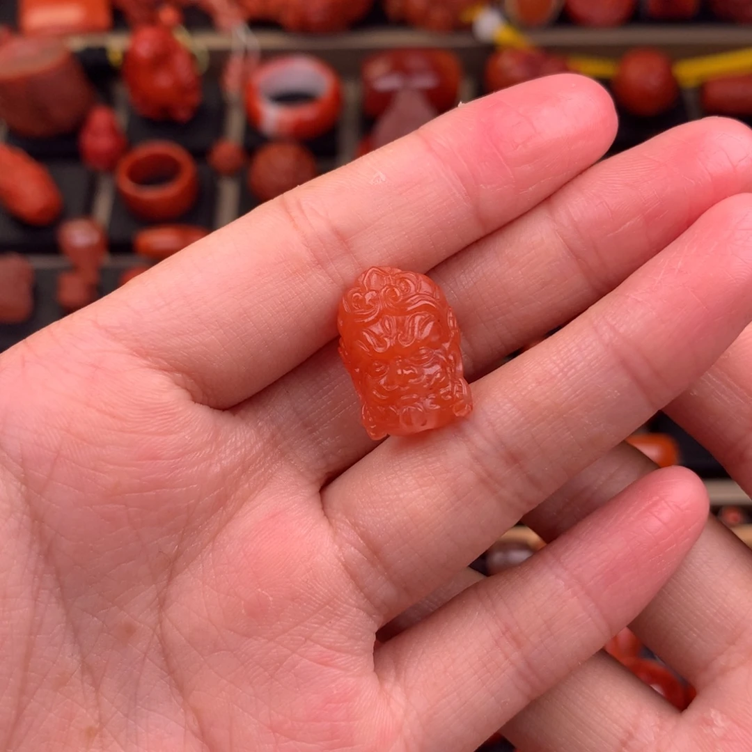 南红玛瑙未镶嵌黄财神13+