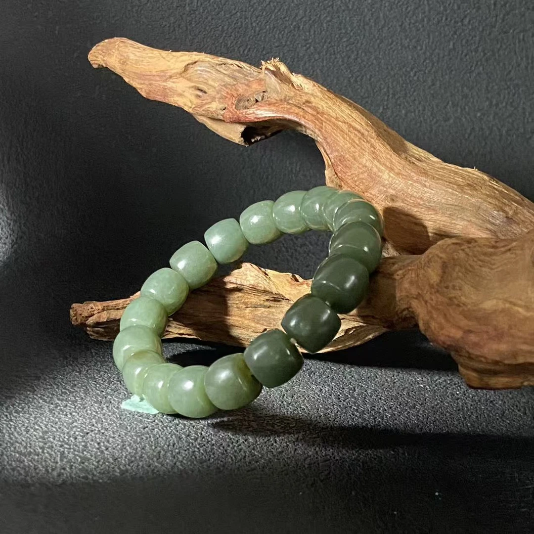 A621 和田玉手串  0A 8250144