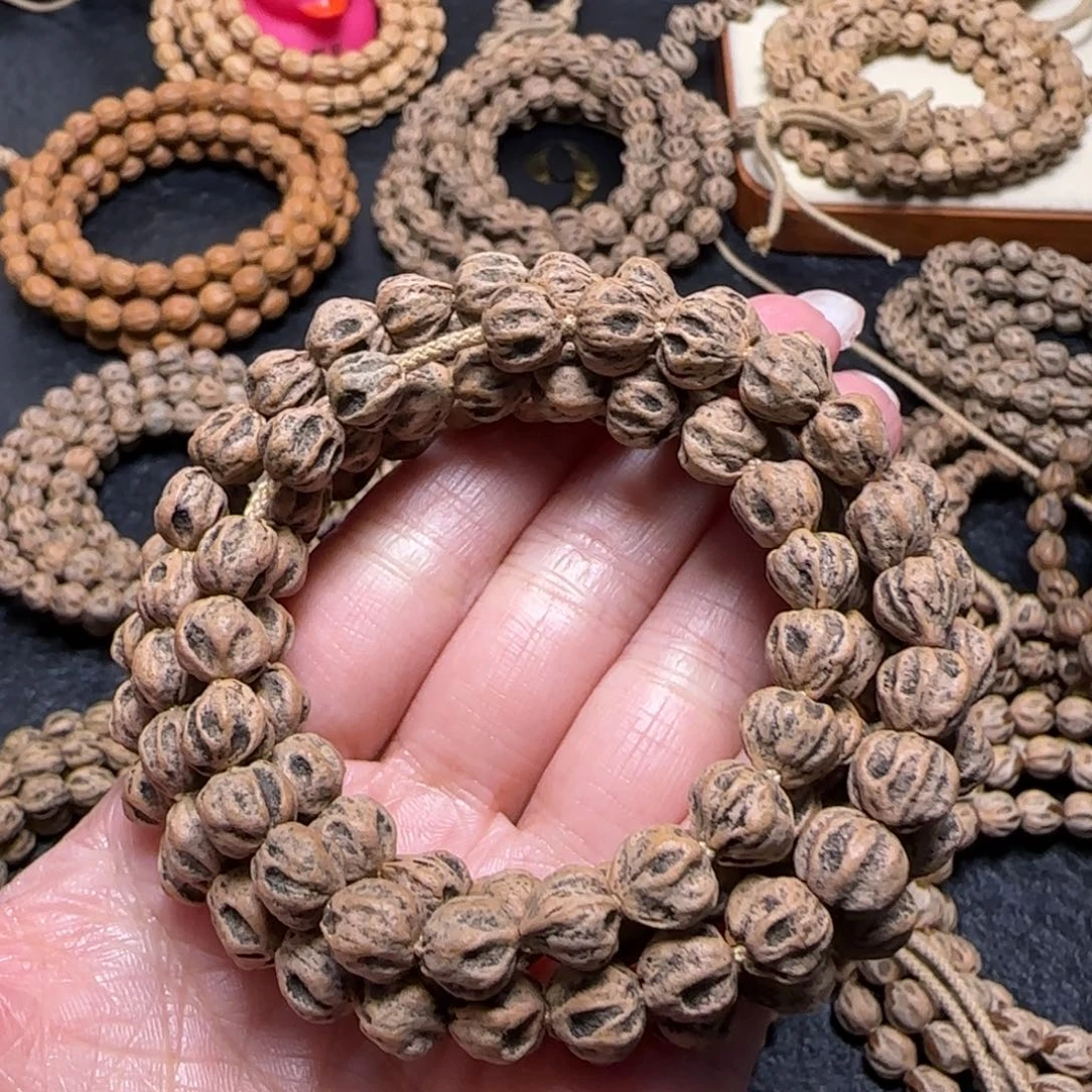 轻***舟柏香籽/百香籽吊坠