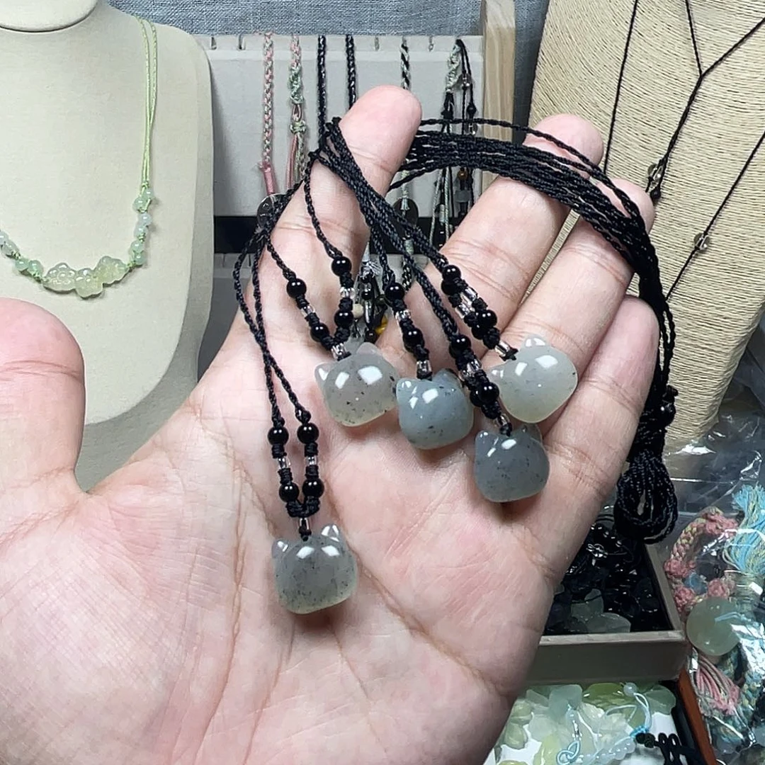 蛇纹石玉合金颈饰