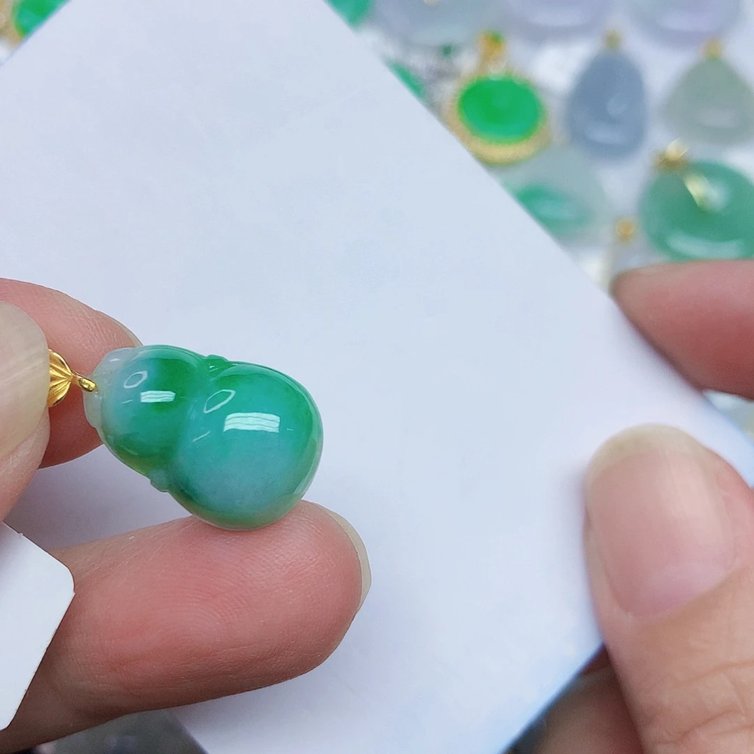 翡翠18K金镶嵌颈饰477743