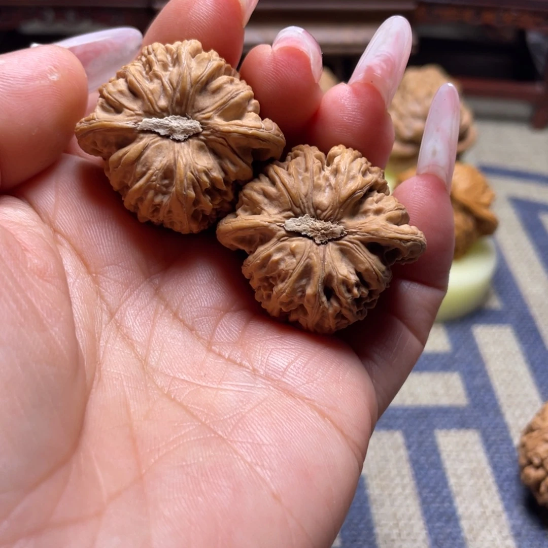 1***1文玩核桃吊坠36密纹文玩核桃