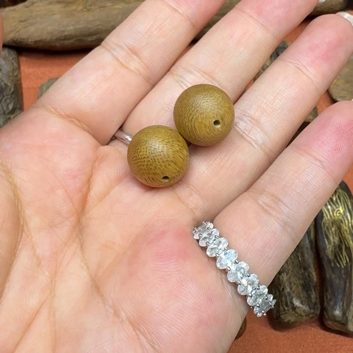 大叶紫檀（黑酸枝木类）