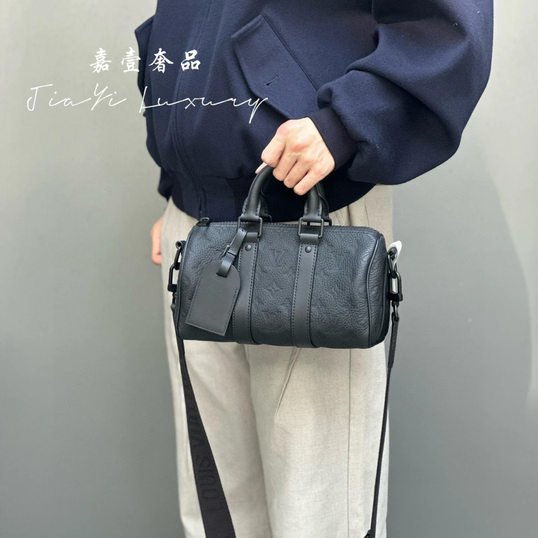 99新 LouisVuitton/路易威登 嘉壹(6781)keepall 25黑压纹斜挎包