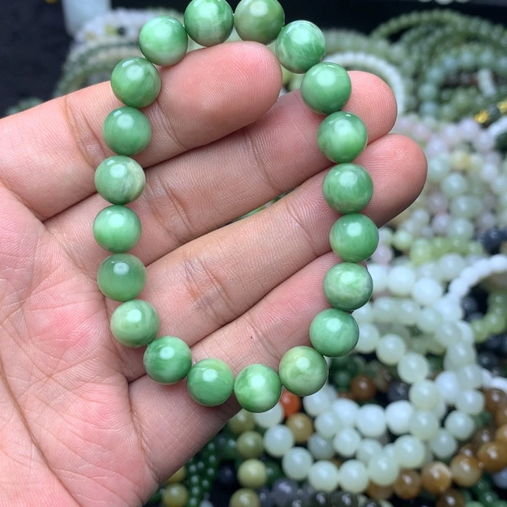 咖***猴和田玉未镶嵌手串黑羊洞碧玉