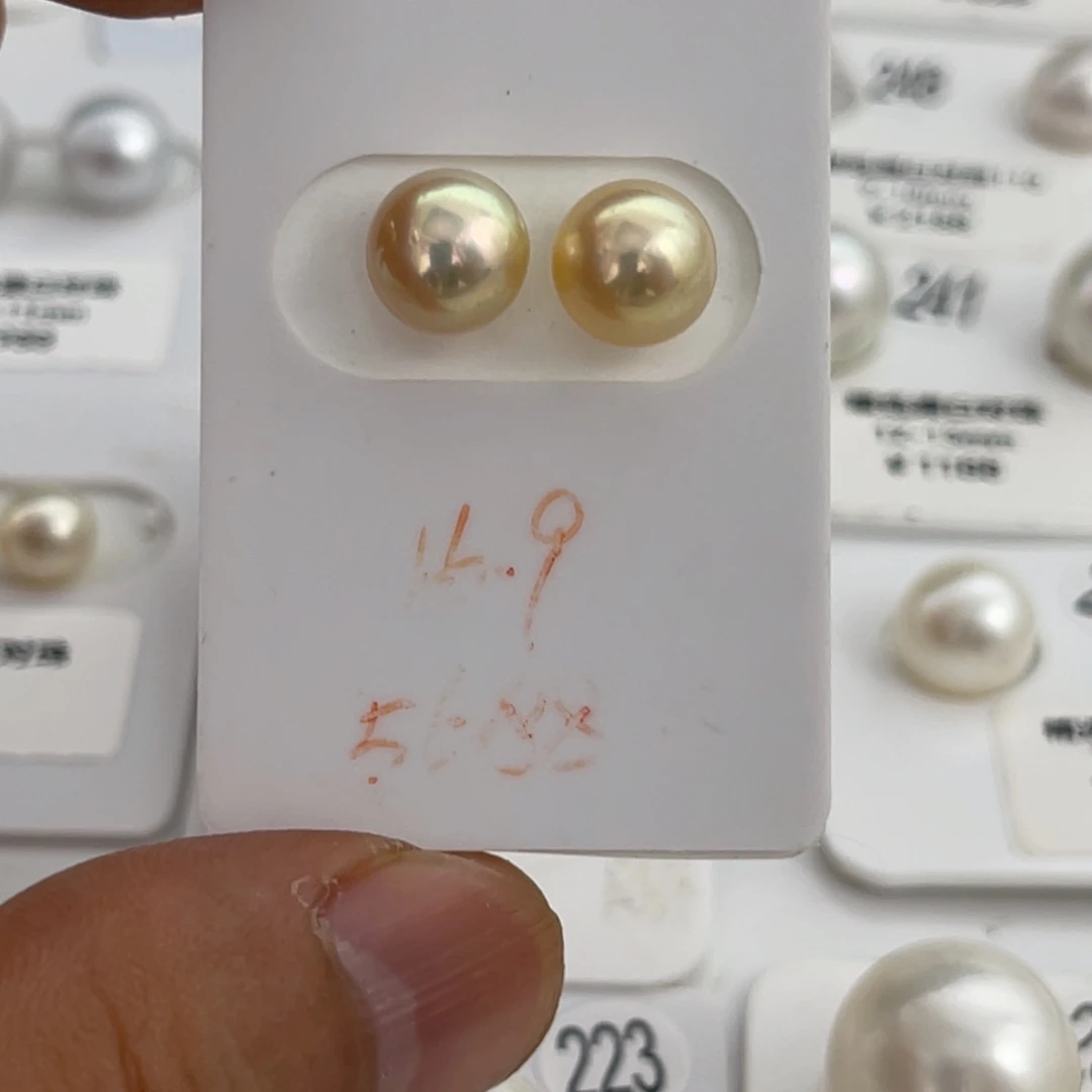 未镶嵌裸珠海水珍珠莲**合