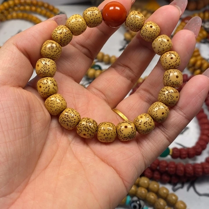 吊坠星月菩提黄金籽10.6