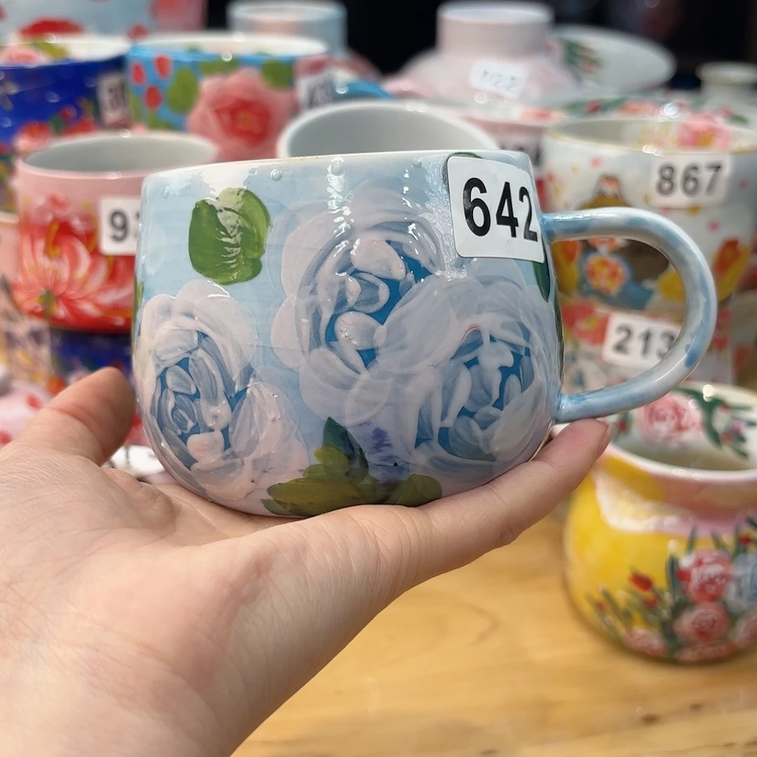 瓷片兔兔盖茨。兔兔好