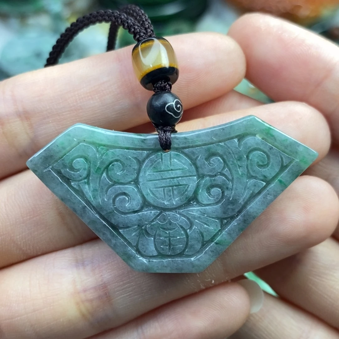 颈饰未镶嵌翡翠吊坠