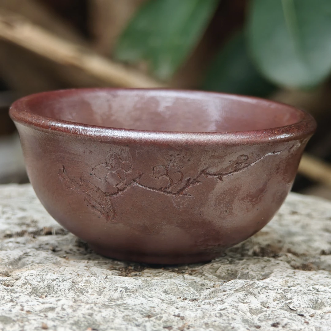 紫泥柴烧品茗杯50cc梅花刻绘茶杯主人杯陶瓷柴窑柴烧杯茶具鸡缸杯