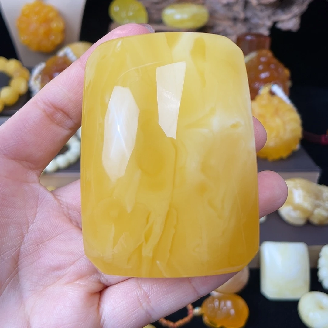 琥珀未镶嵌珠宝奇石